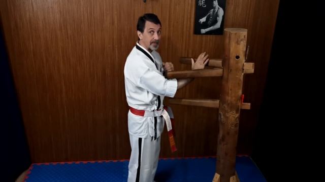 Круговая защита вместе с ударами. Lessons - complex defense with blows on a dummy - "Mahjong". смотреть онлайн