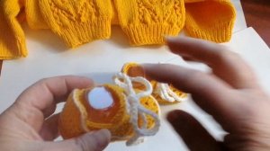 Комбинезон спицами для новорожденной девочки 5-6 месяцев.