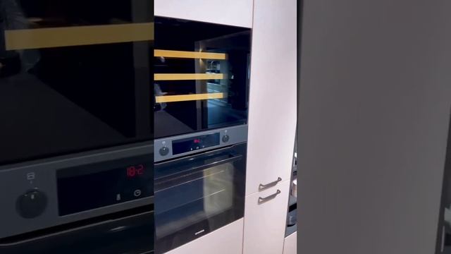 Кухня в нежном оттенке зефира смотреть онлайн