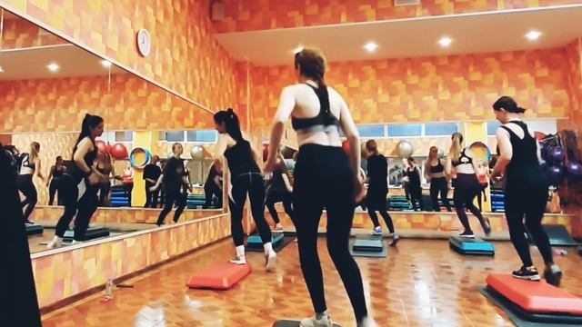 ИНТЕРВАЛЬНАЯ ТРЕНИРОВКА НА СТЕПЕ / INTERVAL TRAINING смотреть онлайн