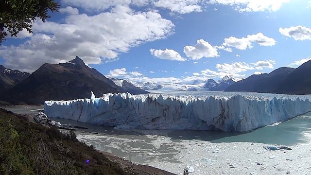 Льодовик Періто Морено (Perito Moreno Glacier) смотреть онлайн