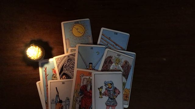 Таро онлайн ? позвонит ? Напишет ? ??? смотреть онлайн