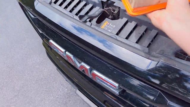 How to Replace Air Filter on a 2019-2024 GMC Sierra 1500 & Chevy Silverado 1500 смотреть онлайн
