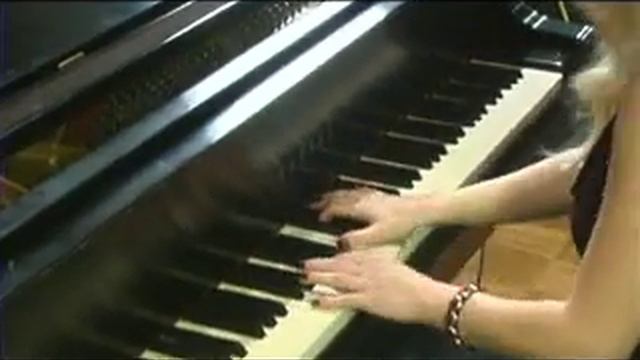 Sonya Kahn performing Arno Babajanian Elegia in G Minor смотреть онлайн