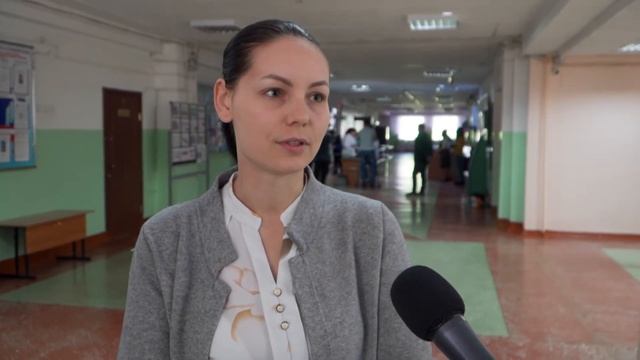 В 26 школе Благовещенска сдают ГВЭ смотреть онлайн