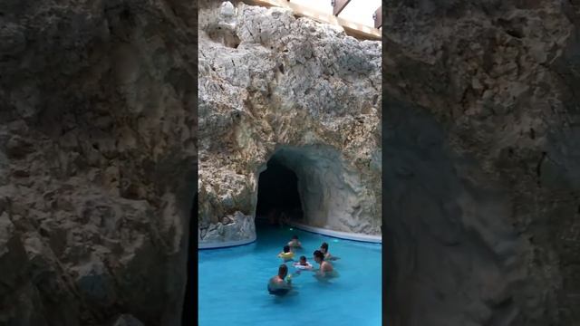 Купальни в Мишкольце. Мишкольц. Венгрия смотреть онлайн