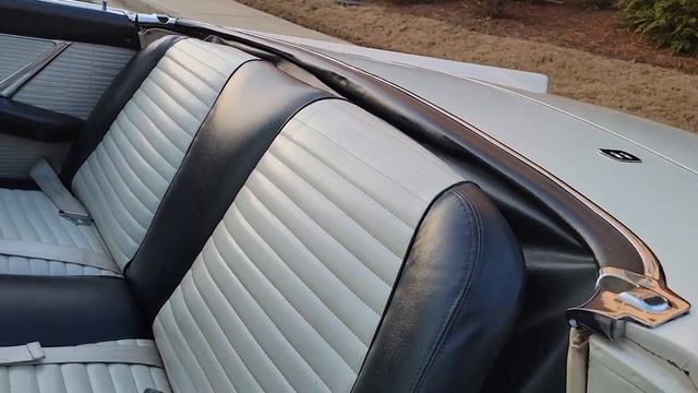 1957 Ford Thunderbird Convertible смотреть онлайн