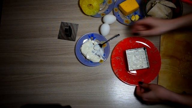 САЛАТ ИЗ АНАНАСА С КУРИЦЕЙ/ КУРИЦА С Ананасом / новый год 2021 смотреть онлайн