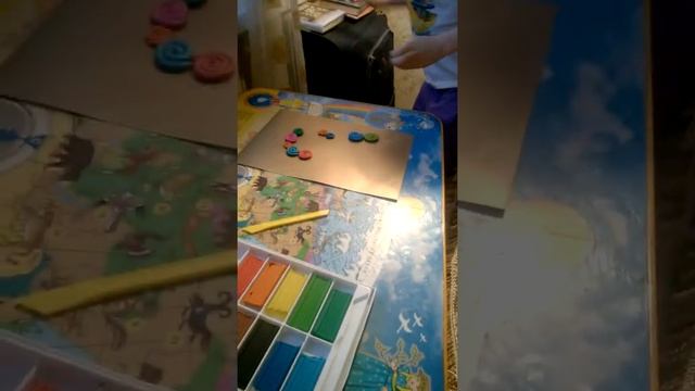 СВОИМИ РУКАМИ ПОДЕЛКА ИЗ ПЛАСТИЛИНА НА 8 МАРТА смотреть онлайн