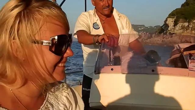 O sole mio! Капитан исполняет моей маме смотреть онлайн