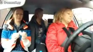 ВЕСЁЛЫЕ ДЕВУШКИ И ТУПОЙ НАГЛЫЙ ГАИШНИК