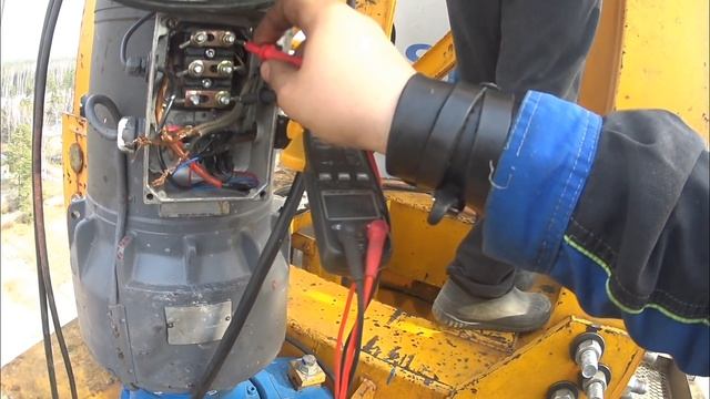 башенный кран FO 23 B замена поворотных двигателей смотреть онлайн