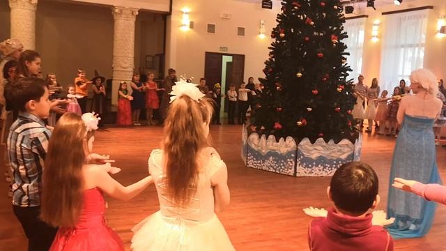 Детская новогодняя елка 03.01.2020 смотреть онлайн