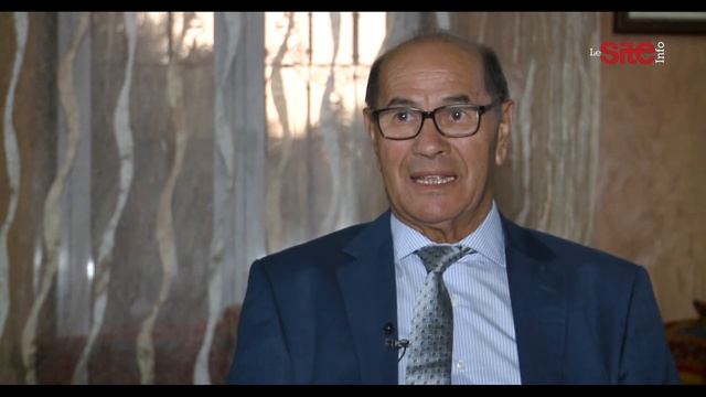 حكايات..علي عثمان طيار معتقل بسجون البوليساريو يحكي لحظة سقوط طائرته ووقوعه أسيرا لدى الانفصاليين смотреть онлайн