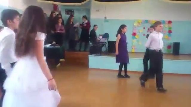 40 школа вальс в день матери?????? смотреть онлайн