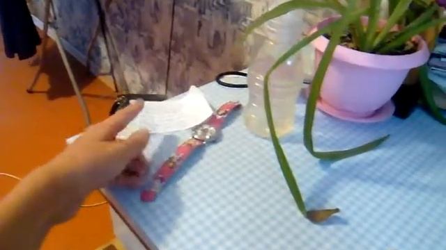 #2часть моего рабочего места. Мама хочет убрать стол,но я не дам,! смотреть онлайн