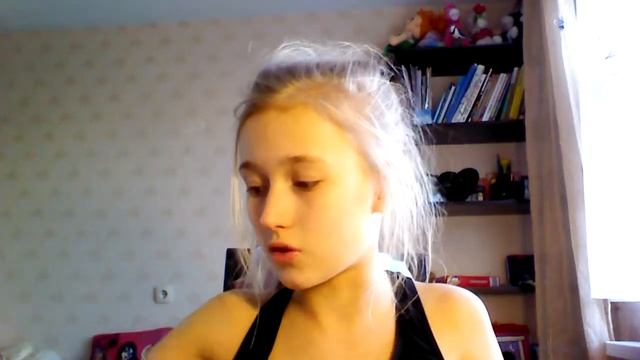Показываю почти все лаки и крашу одну руку разными лаками !! смотреть онлайн
