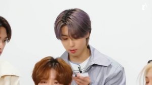 Stray Kids играют в Правду или Действие для Teen Vogue