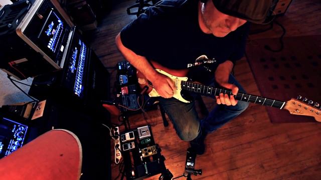 Hughes & Kettner Black Spirit 200 | Pink Floyd Sound | Stereo Setup смотреть онлайн