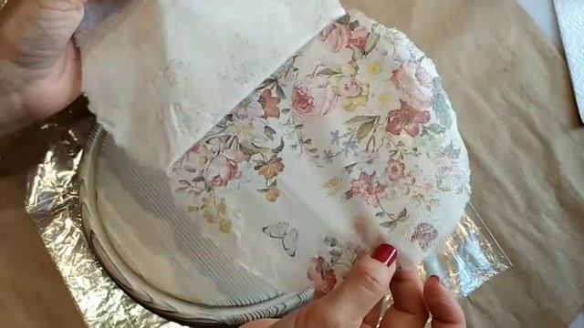 Бесплатный Мастер-класс по декупажу Сырной досочки / панно смотреть онлайн