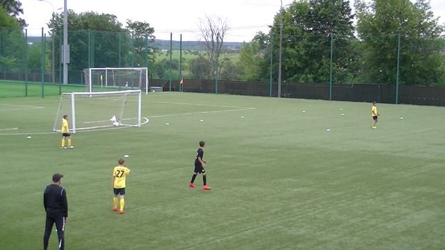 Двухсторонка Строгино (1 тайм) смотреть онлайн