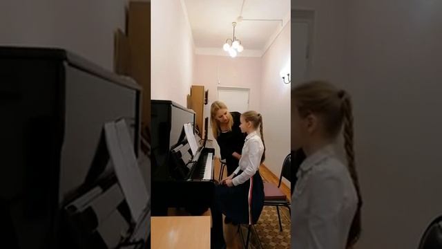 Открытый урок преподавателя по классу фортепиано Сафаровой Елены Владимировны."Работа над этюдами" смотреть онлайн