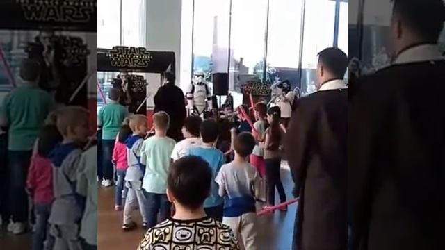 CSWR - Lansare Blu-Ray & DVD Star Wars Ep. 7 - MegaMall Bucuresti - 27.04.16 смотреть онлайн