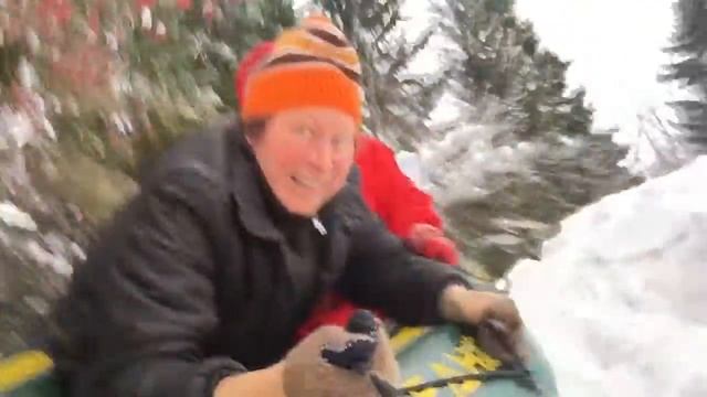 С горки на лодке 2017! смотреть онлайн