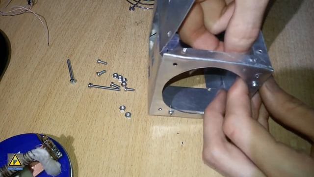 Как сделать ДЫМ-МАШИНУ / How to make a fog machine смотреть онлайн