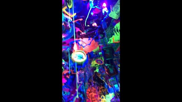 The Cosmic Cavern смотреть онлайн
