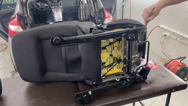 как сделать химчистку сидений?