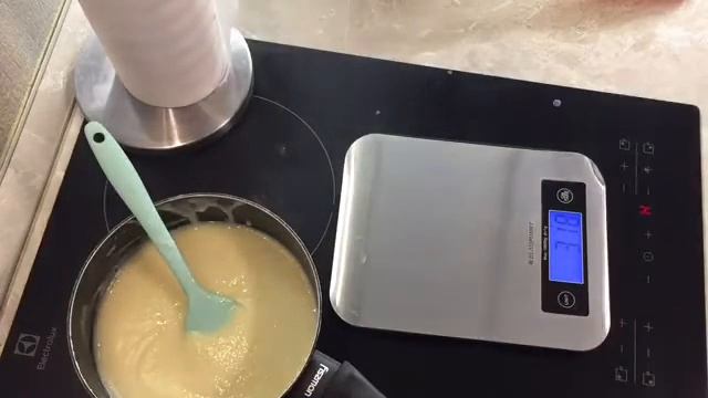 Как муссовый торт покрыть мастикой/муссовый торт под мастикой/торт три шоколада начинка