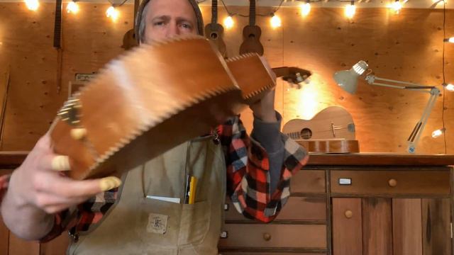 #687- Curly Mahogany Tenor Guitar смотреть онлайн