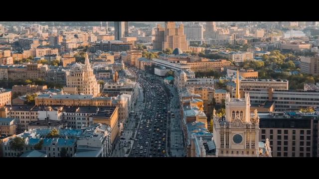 Утро красит нежным светом стены древнего Кремля смотреть онлайн