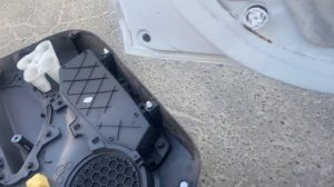 Renault Логан 2 замена наружного зеркала в сборе