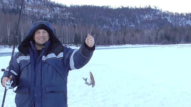 РЫБАЛКА СО ЛЬДА ХАРИУС СКОРО НА КАНАЛЕ смотреть онлайн