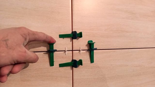 Тонкие швы в кафеле , как сделать. смотреть онлайн