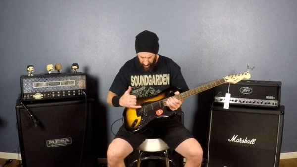 Unboxing: Fender Squier Bullet Stratocaster HSS with Tremolo Limited Edition