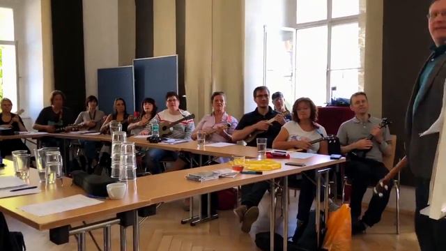 Taking George Formby style to Austria! Clips from Austrian Ukulele Festival 2018 - great memories! смотреть онлайн