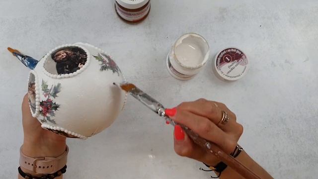 Christmas Bauble With Girls ? #decoupage #itdcollection ...