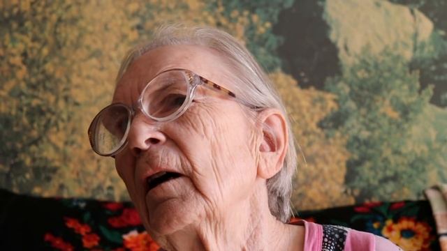 БАБА ГАЛЯ НАКОНЕЦ ТО РАССКАЗАЛА КУДА ТРАТИТ ПЕНСИЮ! ПОСЫЛКА ОТ ПОДПИСЧИКА! ЖАҚСЫЛЫҚ АРНА смотреть онлайн