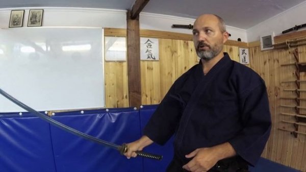 СПОСОБЫ ХВАТА КАТАНЫ     THE WAYS OF HOLDING KATANA