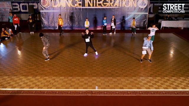 Dance Integration 2019 «Street Competitions» - 061 - Хип-хоп соло - 2 смотреть онлайн