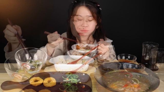 Mukbang)SUB/May eating/Dong An Chicken with Salad/ASMR eating sounds смотреть онлайн