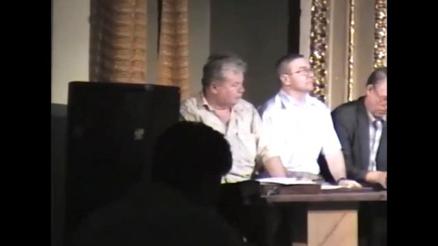 Вручения дипломов ЮРГУЭС ШТИБО ДГАС 29 июня 2004 выпускной студентов город Шахты театр Пласт смотреть онлайн