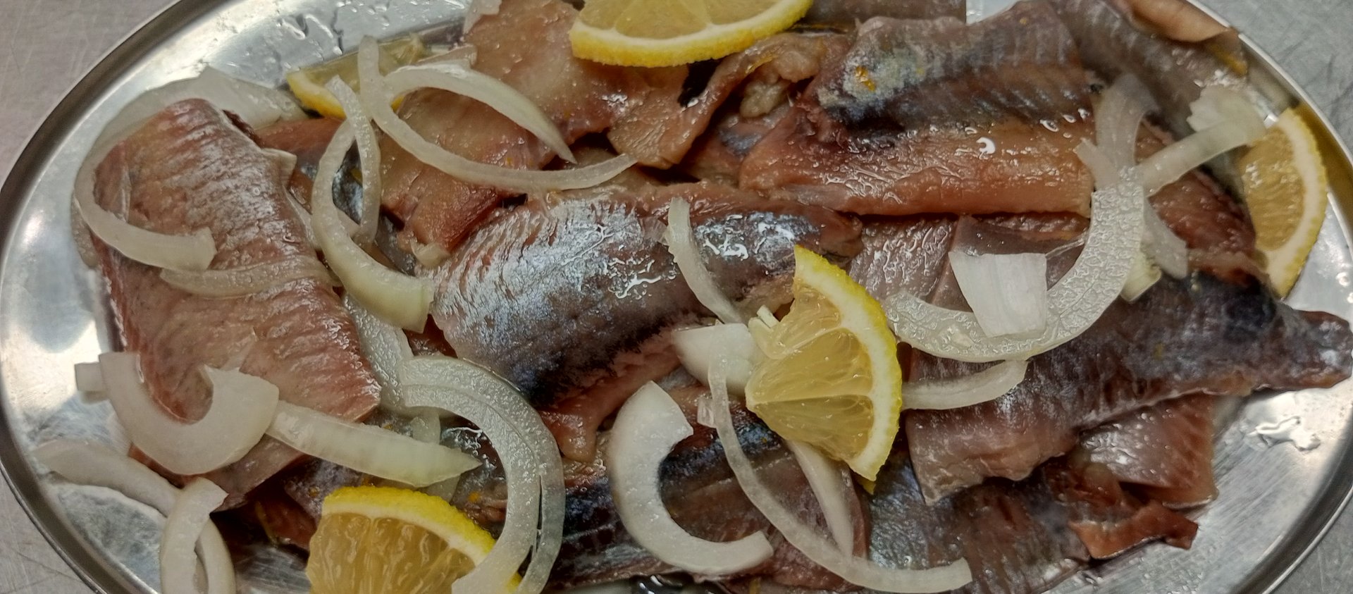 СЕЛЬДЬ МАРИНОВАННАЯ "КАПРИЗ" смотреть онлайн