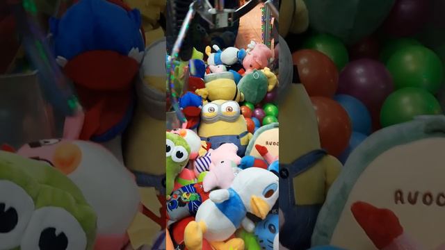 Как всегда доставать большие игрушки в автомате "Хватайка"??? смотреть онлайн