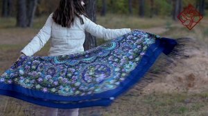 Многоцветный платок из уплотненной шерстяной ткани с шелковой бахромой "Душа розы", вид 14