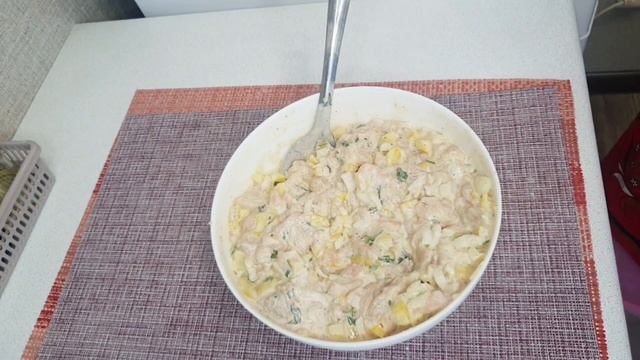 Сочные рубленные куриные котлеты с овощами, невероятно вкусные. смотреть онлайн