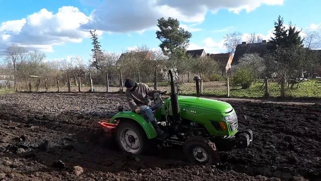 Минитрактор Синтай XT 304 смотреть онлайн